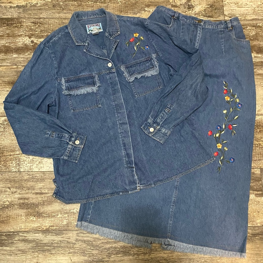 Vintage Women’s embroidered Riverchase denim shirt and skirt set XL
